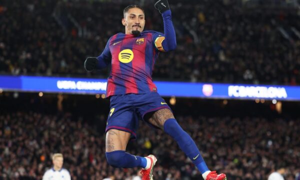 Lajm i mirë për Barcelonën: Raphinha rikthehet në stërvitje para derbit me Gironan