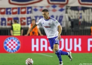 Ron Raçi vazhdon shkëlqimin në Kroaci, futet sërish në formacionin e javës