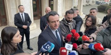 Kurti e pranon që ishte në Prekaz: Po mbrëmë kam qenë te baca Rifat