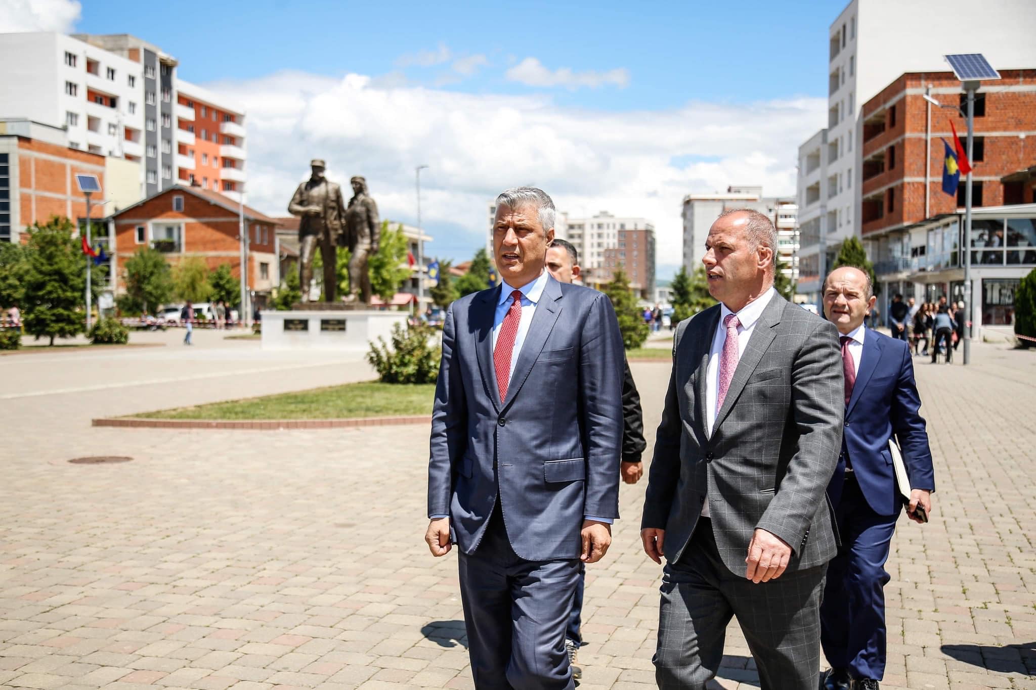 Reagon Lladrovci: Hashimi, Kadriu, Jakupi, Rexha dhe të tjerët, janë sinonim i luftës tonë të drejtë