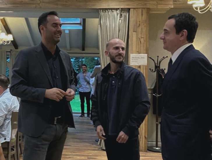 Manxhuka “rritet në gradë”, Kurti i jep një post të rëndësishëm në qeveri!