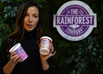 Mjegullnaja e ‘superushqimit’ | Ngritja dhe rënia e mërgimtares kosovare Albana Rama që shiste çaj nga Amazona në Evropë