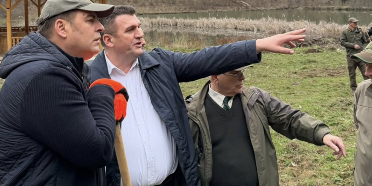 Ministri Muja në Ditën e Pyjeve: 500 mijë fidanë për institucionet dhe qytetarët