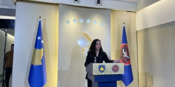 Presidentja Osmani nxjerrë dekret për shpërndarjen e Kuvendit të Kosovës