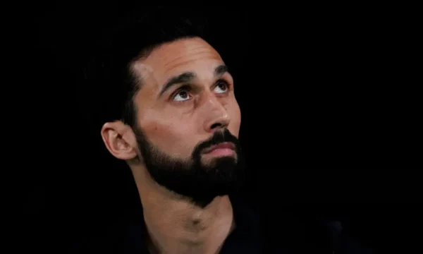 “Duhet t’i fitojmë 36 pikët e mbetura”, Arbeloa i zemëruar por s’e ka ndërmend të dorëzohet