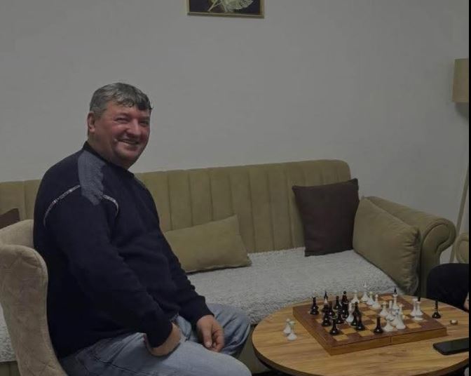 E dhimbshme: Ky është personi që vdiq pasi u godit nga vetura gjersa ishte duke punuar