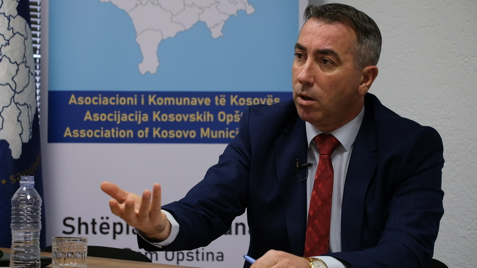 “Asociacioni i Komunave serbe nuk është zbatu nga viti 2013”, Sazan Ibrahimi komenton deklaratën e Kurtit për “Zajednicën”