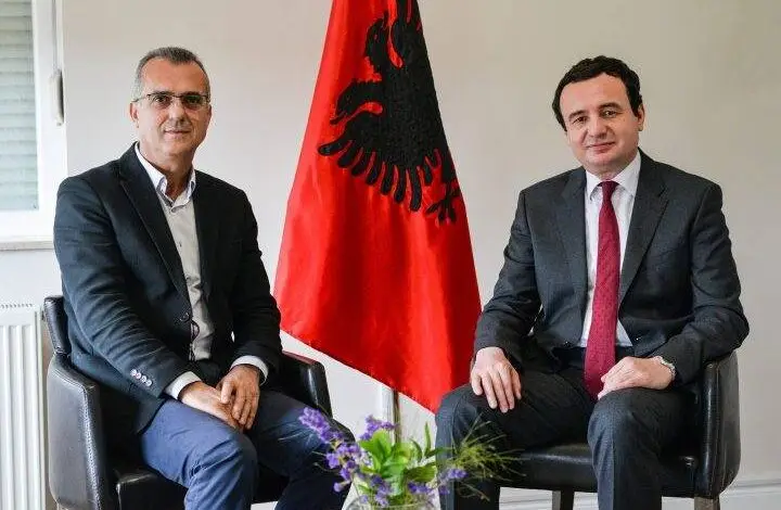 Pretendimi i Enver Dugollit: PDK-ja dhe LDK-ja ishin të prerë që nuk e përkrahin Vjosa Osmanin