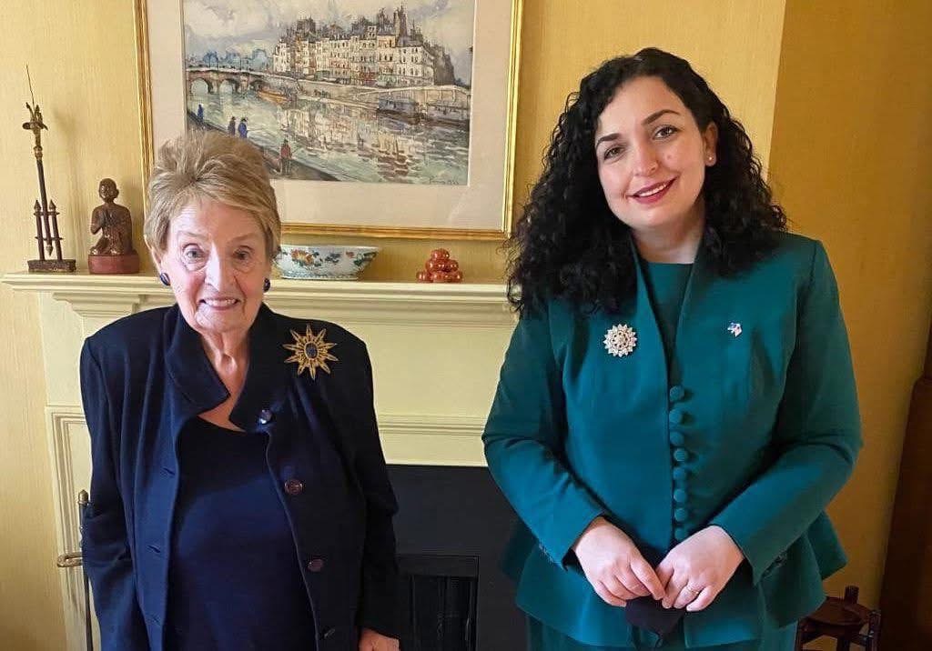 Presidentja Osmani kujton ish-sekretaren Albright në 4-vjetorin e vdekjes