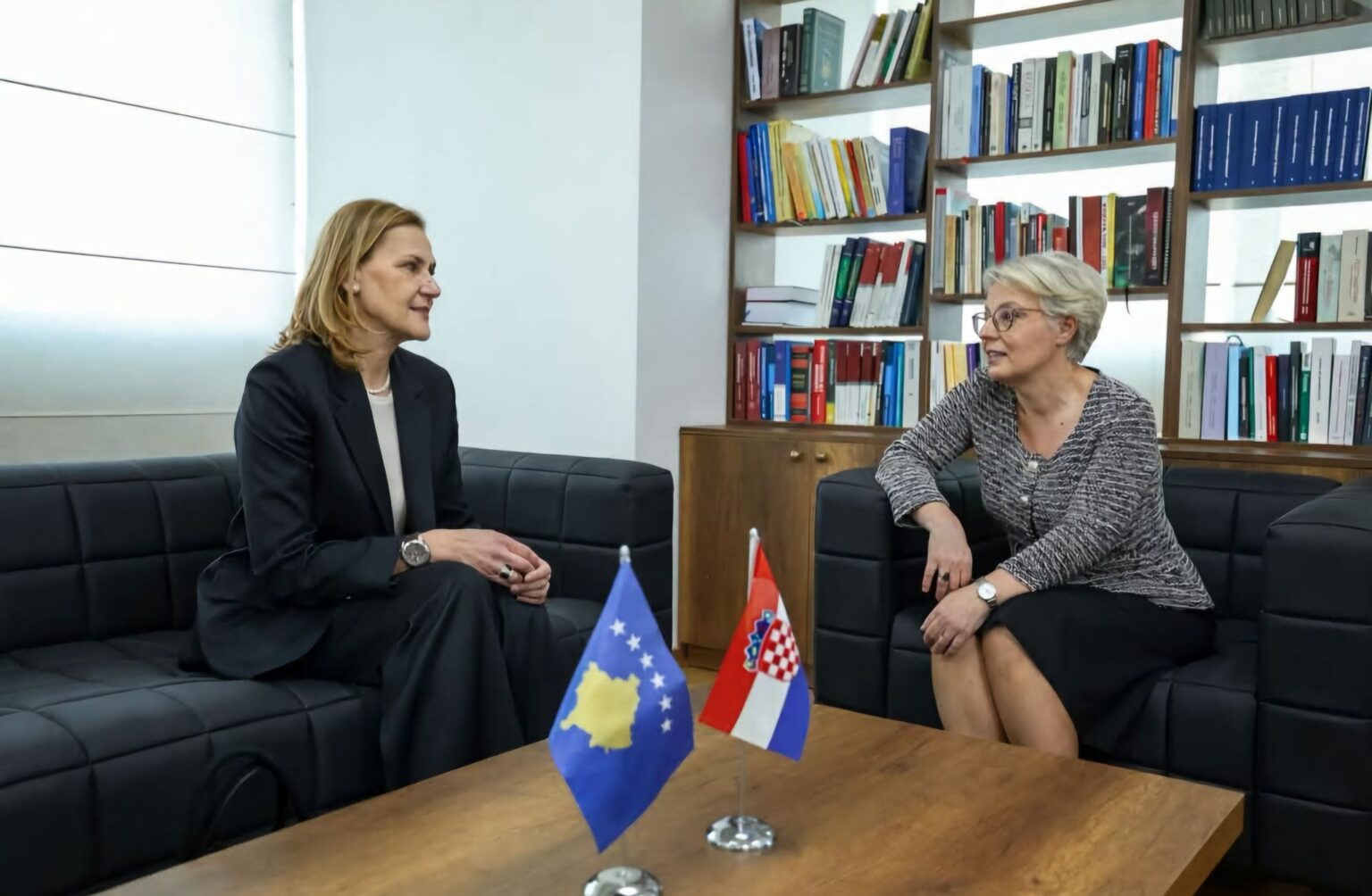 Gërvalla pret në takim ambasadoren e Kroacisë, flasin për forcimin e bashkëpunimit në drejtësi dhe ekstradim