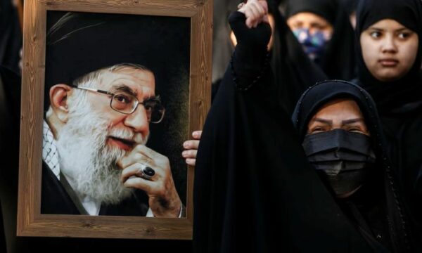 Kush ishte Khamenei, lideri suprem i Iranit?