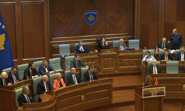 Ndërpritet seanca, nuk ka kuorum për amandamentet e Presidentit