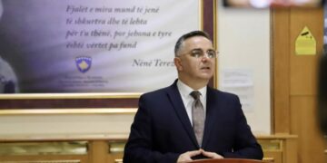 AAK nuk mori pjesë në seancë, Besnik Tahiri tregon arsyet