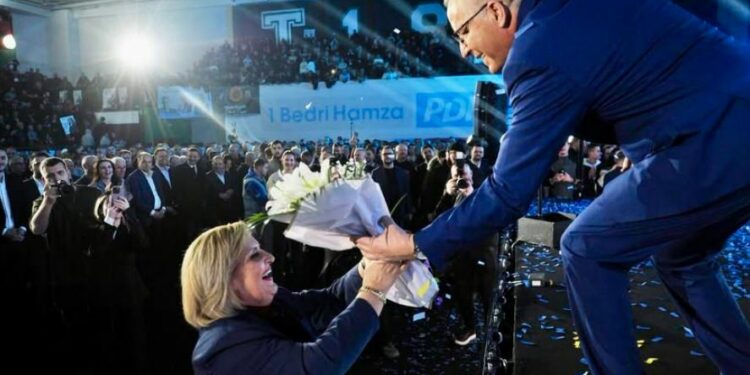 Hamza uron 8 marsin: Gratë çdo ditë e bëjnë botën më të mirë dhe meritojnë respekt e mbështetje