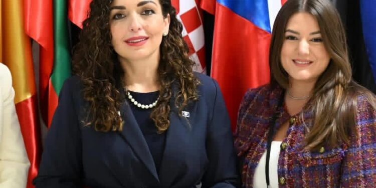 Edhe këshilltarja e presidentes me shtëpi në lagjen luksoze “Marigona Hill”