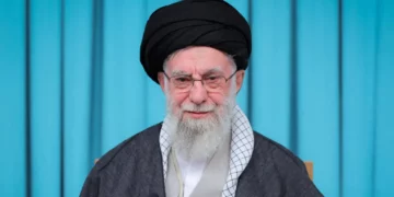Zgjidhet pasuesi, udhëheqësi i ri i Iranit, Mojtaba Hosseini djali i madh i Khameneit