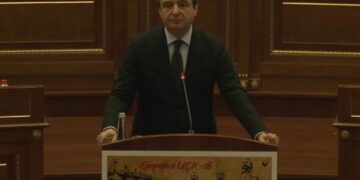 Kurti: Familja Jashari është personifikimi i vendosmërisë për të mos pranuar nënshtrimin