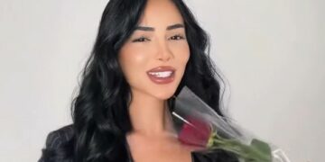 Kush i dhuroi lule Kaderit?