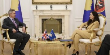 Kjo është kërkesa urgjente e ambasadorit britanik për Vjosa Osmanin