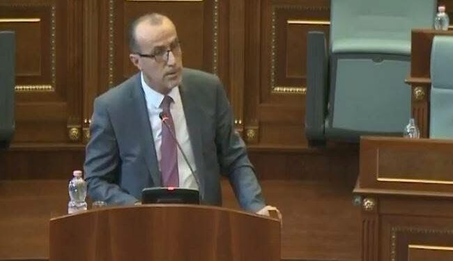 Haxhiu: Ftesa e Kurtit është tallje me institucionet