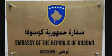 Ambasada e Kosovës në Abu Dhabi kërkon nga qytetarët të njoftojnë nëse janë larguar nga shteti