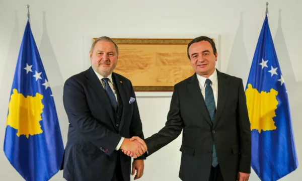 Raportuesi estonez uron Kurtin për kompromiset: Besoj se është e dobishme për BE’në dhe Kosovën