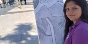 “Po largohem, mos më kërkoni”- Zhduket 14 vjeçarja, policia në kërkim të saj!