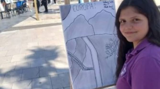 “Po largohem, mos më kërkoni”- Zhduket 14 vjeçarja, policia në kërkim të saj!