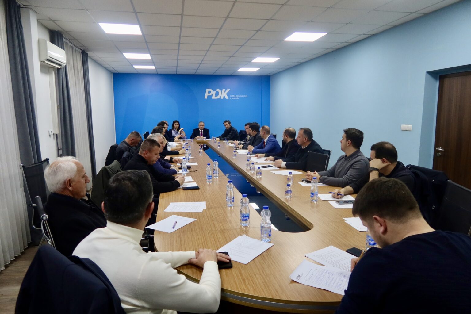 PDK pret që dekreti i Osmanit të shpallet kushtetues, zgjedhjet brenda 45 ditëve