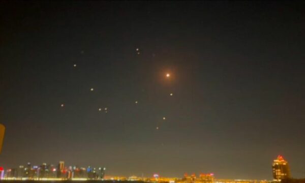 Tensionet në Lindjen e Mesme, Katari urdhëron largimin e dy diplomatëve iranianë dhe stafit të tyre nga vendi