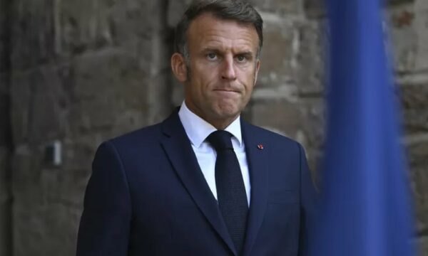 Franca sekuestron një anije me naftë në Mesdhe, Macron: I përkiste flotës në hije të Rusisë