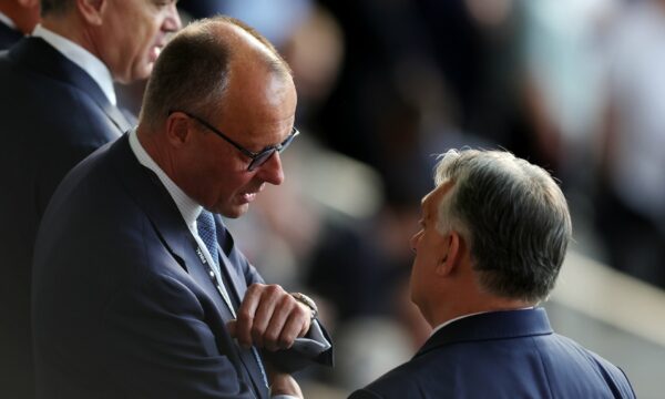 Kancelari gjerman e kritikon kryeministrin hungarez Orban: Shkeli besnikërinë