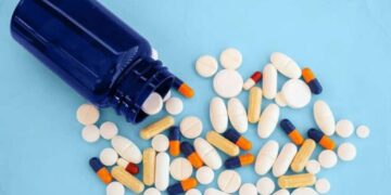 Antibiotikët ndikojnë në mikrobiomën e trupit deri në 8 vite