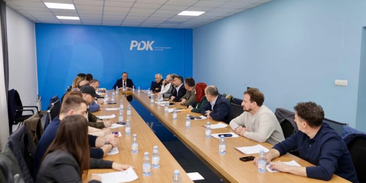 PDK: Qeveria e papërgjegjshme dhe qytetarët në krizë, zgjedhjet e reja duhet të sjellin stabilitet