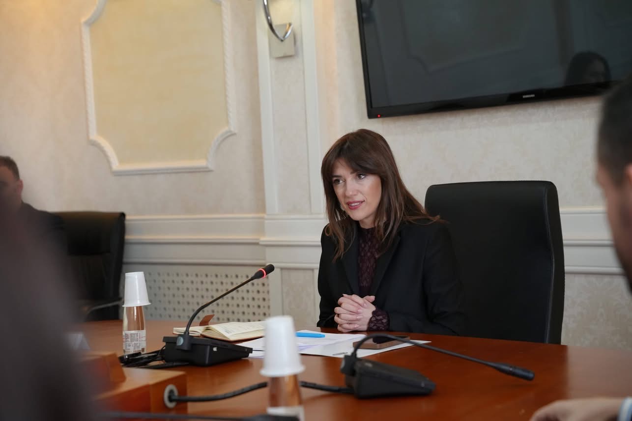 Një ditë pas vendimit të Kushtetueses, Albulena Haxhiu ndërmerr menjëherë këtë veprim