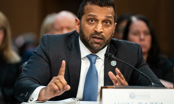 FBI konfirmon se drejtori i saj ishte shënjestër e hakerëve: Asnjë informacion nuk u komprometua