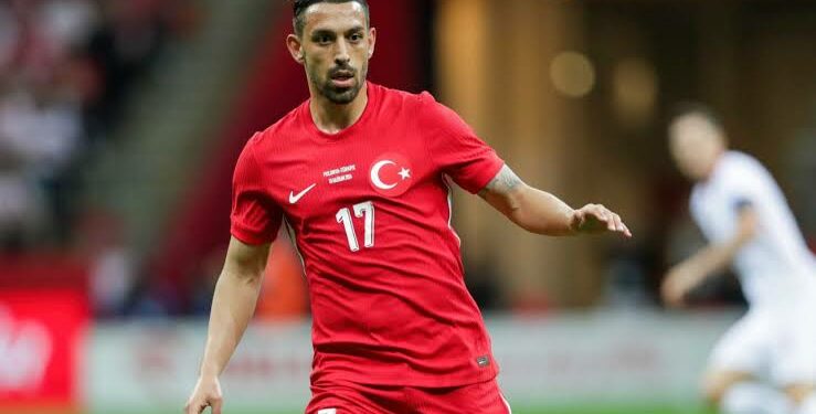 Futbollisti turk flet për fishekzjarret: Na motivuan, s’e njohin kombin turk