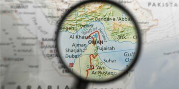 Irani kërcënoi me mbyllje të saj, pse është kaq e rëndësishme Ngushtica e Hormuzit?