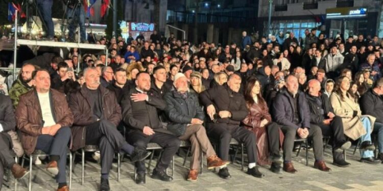 Në shënimin e Epopesë në Skenderaj, Maqedonci: Krenarë me luftën çlirimtare të UÇK-së