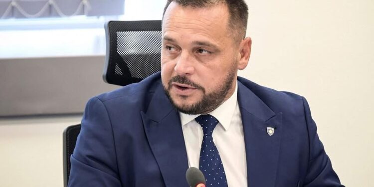 Maqedonci: Raketat kineze të Serbisë të dizejnuara për të sulmuar, rrezik për të gjithë Ballkanin