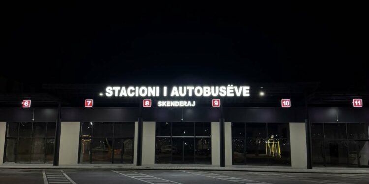 Në Skenderaj ka përfunduar ndërtimi i Stacionit modern të Autobusëve