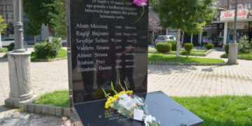 27 vjet nga masakra e tregut në Mitrovicë