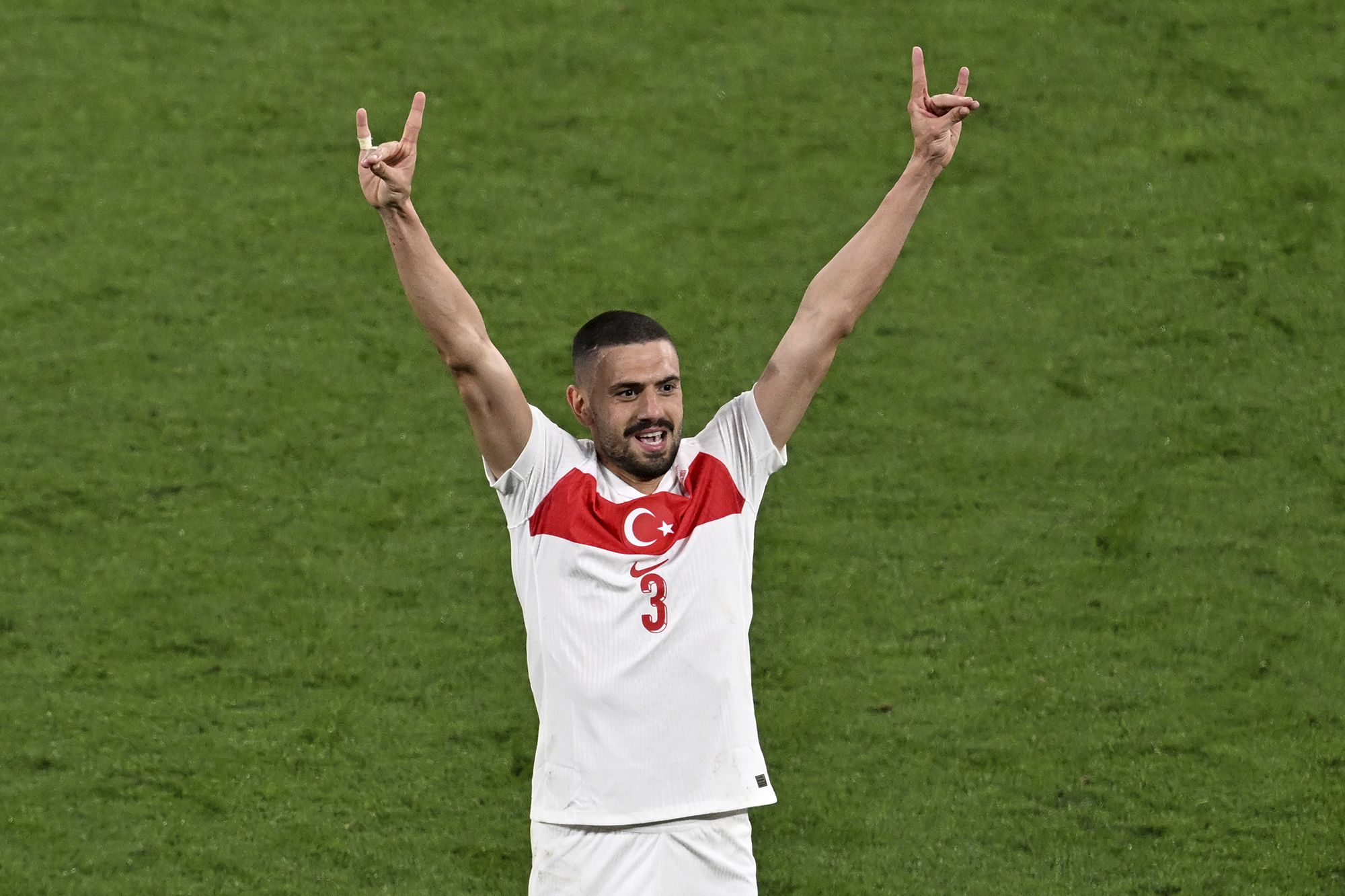 Turqia e “hendikepuar” në mbrojtje, Demiral mungon ndaj Kosovës