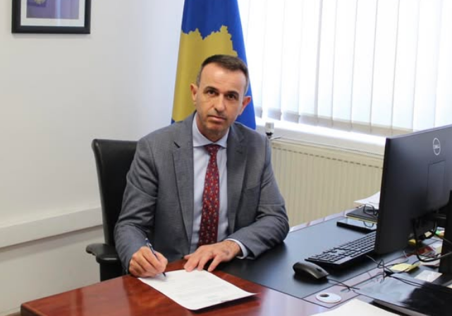 Gashani merr vendimin e parë si ministër