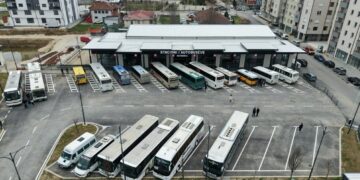Sot nisi punën edhe zyrtarisht stacioni i ri i autobusëve në Skenderaj, me kushte moderne