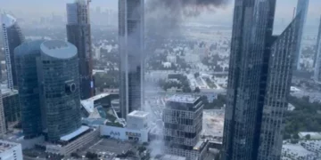 Dubai më nuk është i sigurt – mbetjet e raketës iraniane godasin Qendrën Financiare