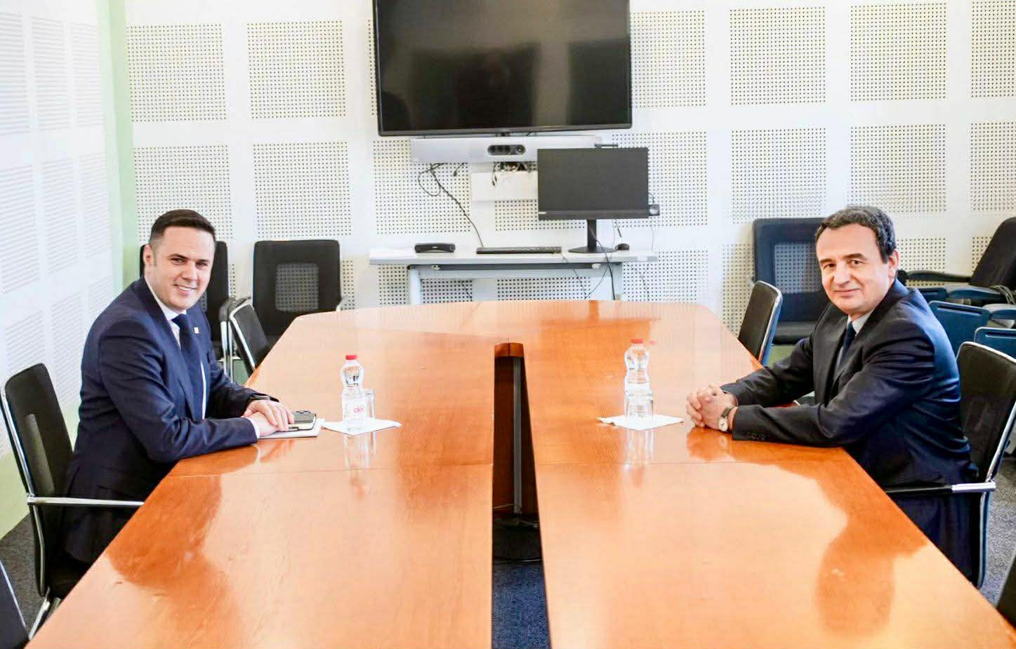 Kurti e ftoi në takim, kjo është përgjigja e papritur e Abdixhikut