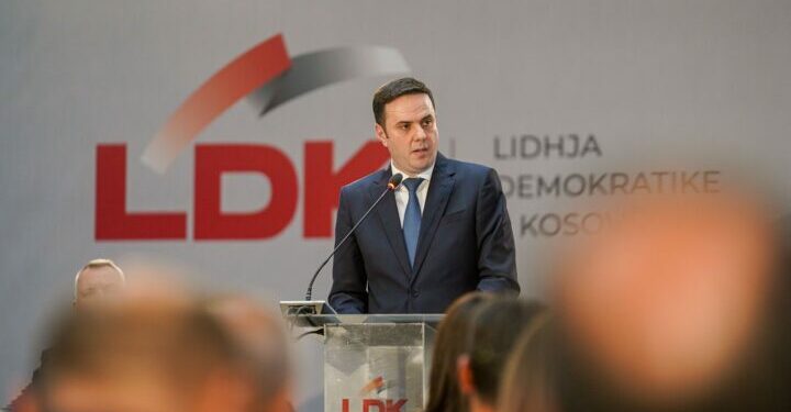 Abdixhiku: Presidenca e zbuloi se Kurti bënte plane për fajësim të opozitës derisa ishte në tavolinë me ne, s’shoh arsye për t’u takuar më