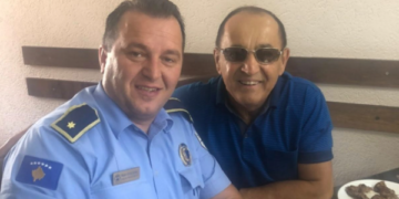 Komandanti i Policisë në Gjakovë i reagon Qumilit: Nuk identifikohem si katolik, jam shqiptar