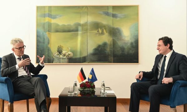 Ambasadori gjerman: I kemi thënë Kurtit se do ta çmonim shumë nëse do të ketë ndonjë sinjal pozitiv drejt Asociacionit